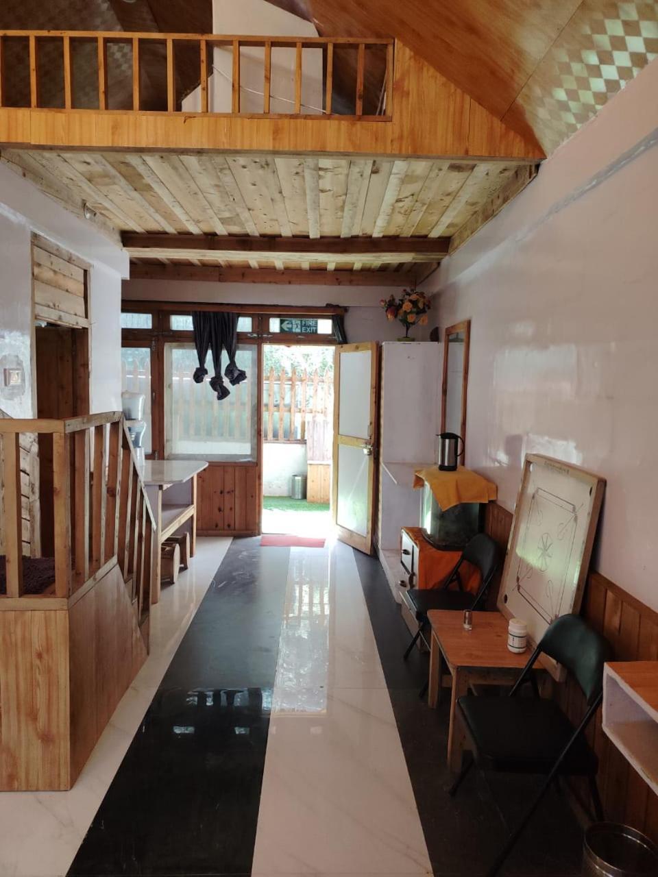 Matri Pitri Cottage Matiana Exterior photo