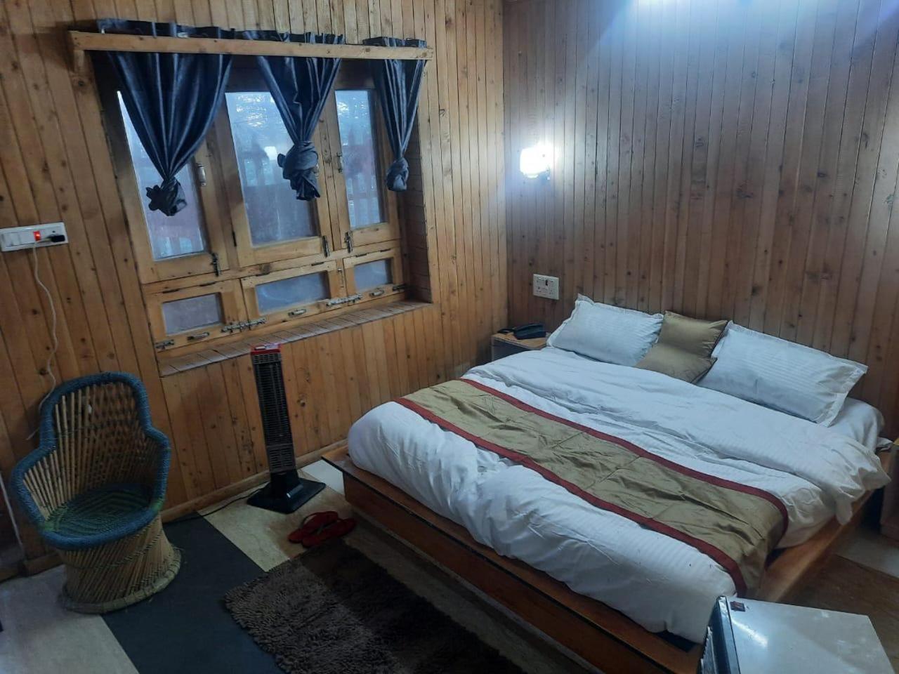 Matri Pitri Cottage Matiana Exterior photo
